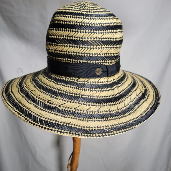 Karen Kane | Accessories | Karen Kane Nwot Black And Tan 
